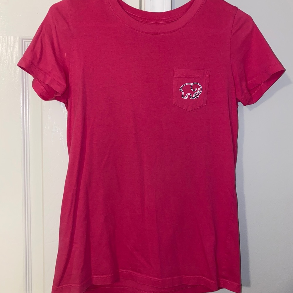 Hot pink ivory Ella t shirt with pattern on back